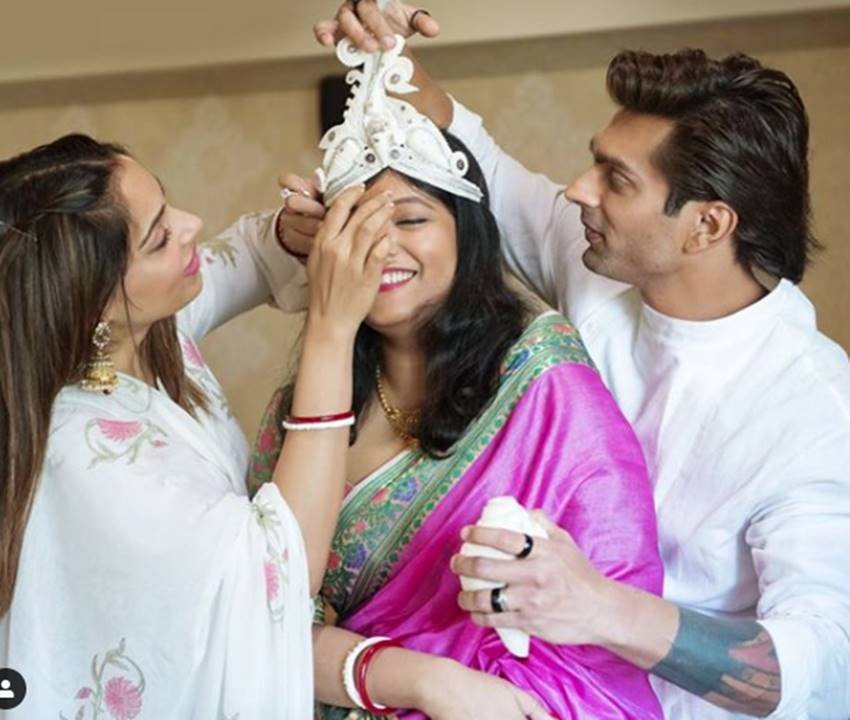बिजयता के साथ करण सिंह और बिपाशा