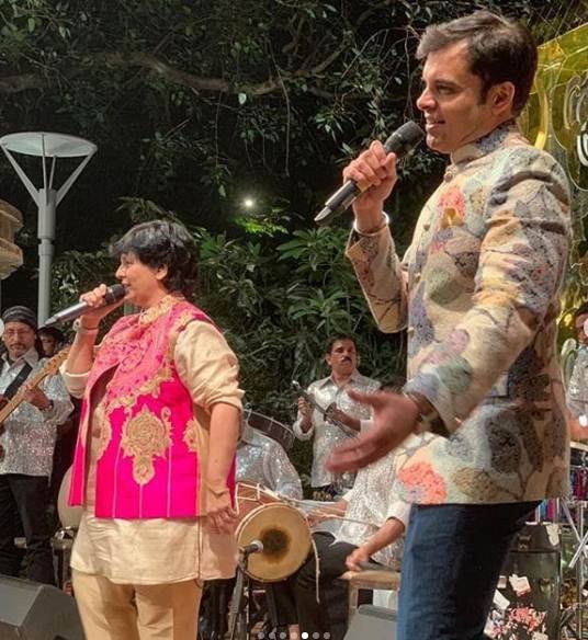 Akash ambani, shloka mehta, akash and shloka, akash ambani and shloka mehta wedding, akash ambanis bachelor, isha ambani, jio, reliance, आकाश अंबानी, श्लोका मेहता