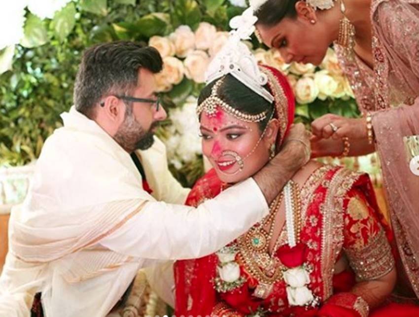 बता दें, बिपाशा की बहन के पति का नाम भी करण है। उनका पूरा नाम है करण तलरेजा