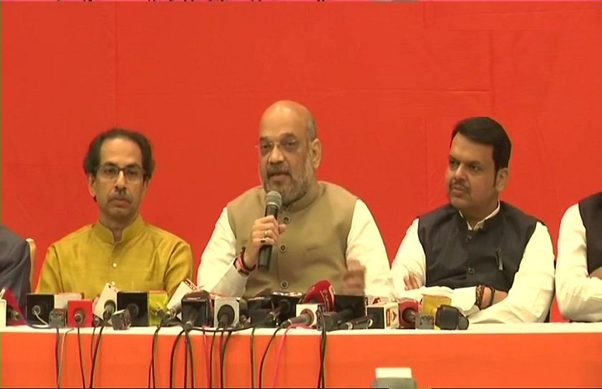 प्रेस कॉन्फ्रेंस में उद्धव ठाकरे, अमित शाह और देवेंद्र फडणवीस (फोटो- एएनआई)