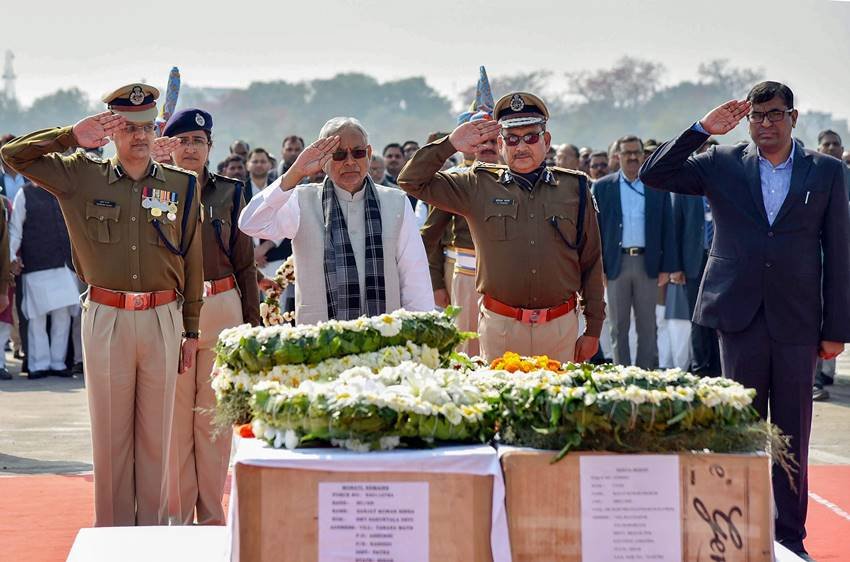 ,pulwama Attack,Pulwama,CRPF personnel,CRPF Bravehearts, pulwama martyr tribute, martyr tribute video, pulwama news today,pulwama encounter,pulwama terror attack,pulwama terrorist,india news live,india news today,india news live tv,cprf,cprf jawans,crpf news,crpf news today in jammu kashmir,crpf news latest,mortal remains,mortal remains of crpf,kashmir news today,jammu and kashmir terror attack,narendra modi,rahul gandhi,army chief bipin rawat,arvind kejriwal