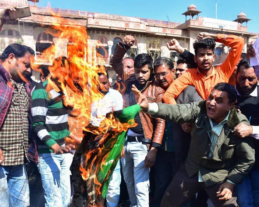 pulwama terror attack, pulwama attack, india withdraws MFN status, what is MFN status, most favoured nation status, india pakistan trade relations