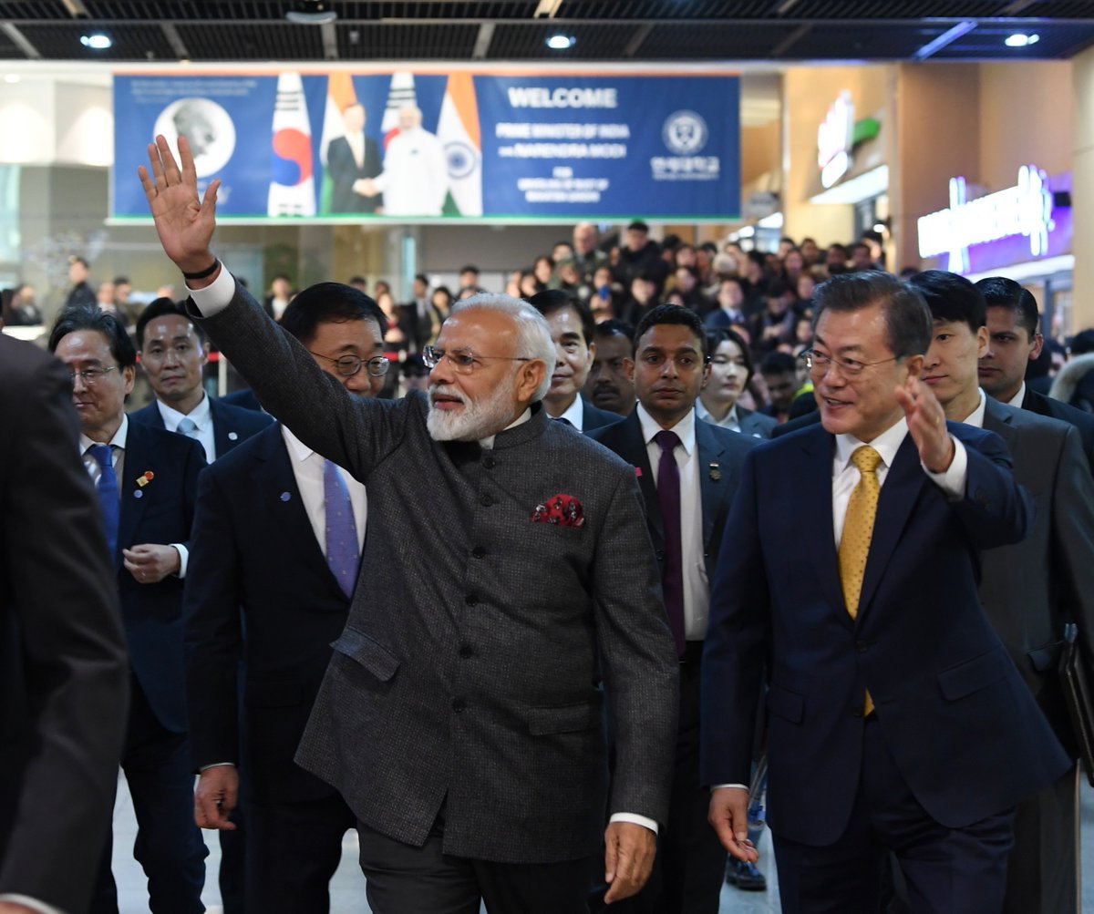 2015 के बाद से प्रधानमंत्री मोदी की कोरिया गणराज्य की यह दूसरी यात्रा है और राष्ट्रपति मून जेइ इन के साथ यह उनकी दूसरी शिखर बैठक है। प्रधानमंत्री यहां ‘सियोल पीस प्राइज’ भी ग्रहण करेंगे। इस पुरस्कार की घोषणा पिछले वर्ष अक्टूबर में सियोल पीस प्राइज फाउंडेशन ने की थी।