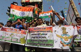IAF, Indian Air Force Attack, India attack on pakistan, attack on pakistan, Indian Air Force Attack on pakistan, Mirage 2000 jets, terror camps across LOC, 1000 Kg bombs on terror camps