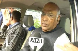 CBI Case, New CBI Director, IPS Rishi Kumar Shukla, Central Bureau of Investigation, Narendra Modi, Prime Minister, National News, Hindi News, Congress, Congress leader Mallikarjun Kharge, Mallikarjun Kharge, anti-corruption investigations, anti-corruption, ऋषि कुमार शुक्ला, सीबीआई, सीबीआई डॉयरेक्टर, नरेंद्र मोदी, मल्लिकार्जुन खड़गे
