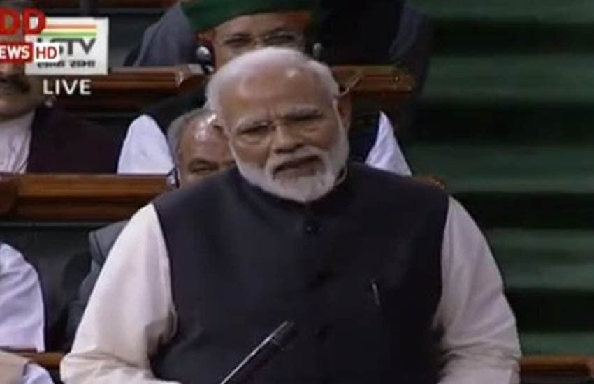 राजस्थान के टोंक में जनसभा को संबोधित करते पीएम नरेंद्र मोदी।