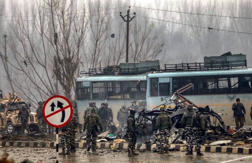 "kashmir terror attack, kashmir terror attack news, awantipora kashmir, awantipora kashmir terror attack, pulwama attack, gautam gambhir, gautam gambhir kashmir attack, virender sehwag, suresh raina,
