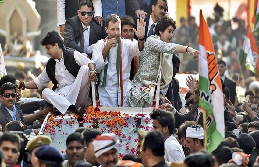 ज्योतिरादित्य सिंधिया, राहुल गांधी और प्रियंका गांधी, फोटो सोर्स- इंडियन एक्सप्रेस