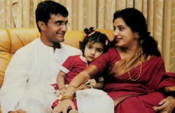 Happy Valentine’s Day 2019: किसी ने घर से भागकर रचाई शादी तो कोई पहली नजर में खो बैठा दिल, जानिए मशहूर क्रिकेटर्स की लव स्टोरी