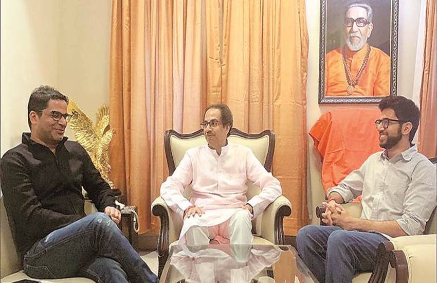 भाजपा और शिवसेना के बीच लोकसभा चुनावों के लिए गठबंधन के अधर में लटकने के मद्देनजर राजनीतिक रणनीतिकार और जदयू नेता प्रशांत किशोर ने शिवसेना प्रमुख उद्धव ठाकरे से मुलाकात की। 