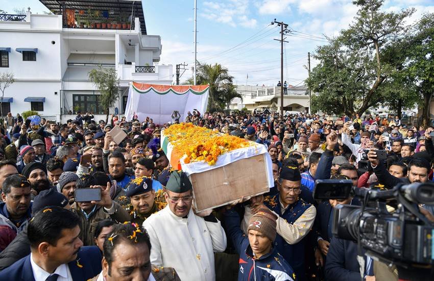 ,pulwama Attack,Pulwama,CRPF personnel,CRPF Bravehearts, pulwama martyr tribute, martyr tribute video, pulwama news today,pulwama encounter,pulwama terror attack,pulwama terrorist,india news live,india news today,india news live tv,cprf,cprf jawans,crpf news,crpf news today in jammu kashmir,crpf news latest,mortal remains,mortal remains of crpf,kashmir news today,jammu and kashmir terror attack,narendra modi,rahul gandhi,army chief bipin rawat,arvind kejriwal