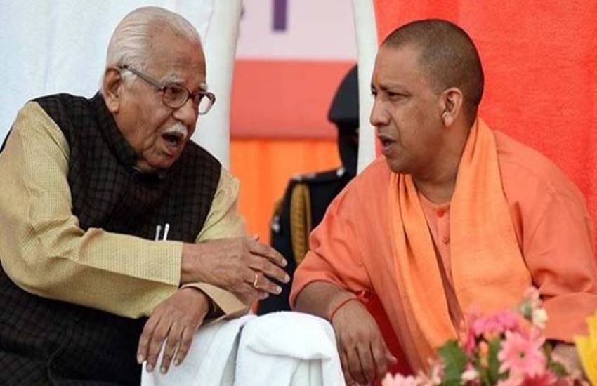 उत्तर प्रदेश के राज्यपाल राम नाईक और सीएम योगी
(फोटो सोर्स : Indian Express)