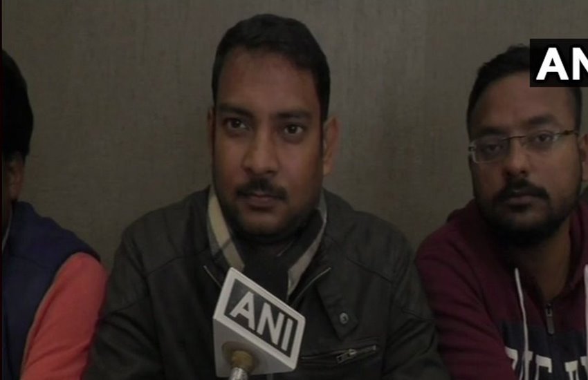 बीजेपी युवा मोर्चा ने एएमयू में की मंदिर बनाने की मांग 
फोटो सोर्स- ट्विटर/ANI