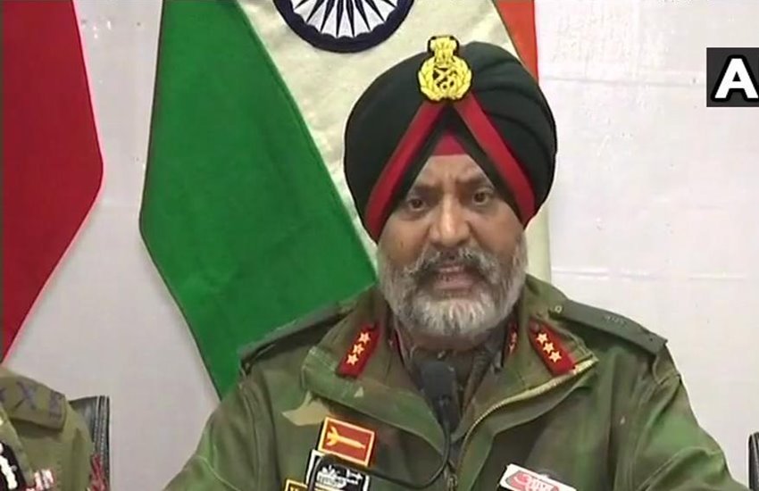 सेना, सीआरपीएफ और जम्मू-कश्मीर पुलिस की प्रेस कांफ्रेंस 
फोटो सोर्स- ANI