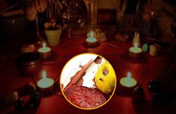 हत्यारे ने शव के पास रख दिए बूंदी के लड्डू, सिंदूर-नींबू और मिर्च से की पूजा