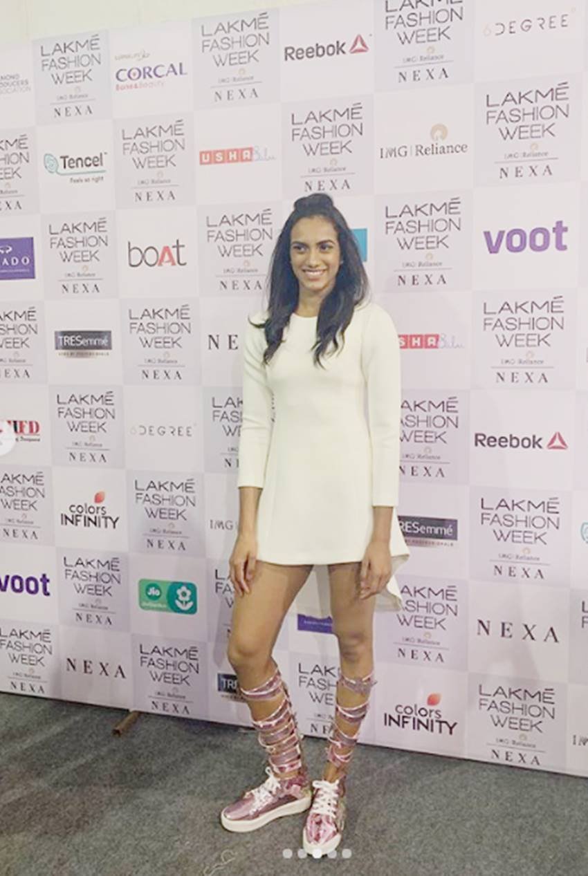 Saina nehwal on ramp walk, lakme fashion week 2019, Pv Sindhu at ramp, geeta phogat walk on ramp, sania mirza, sania mirza tennis, sania mirza fashion, sania mirza in fashion week, sania mirza jewellery week, sania mirza show stopper, sania mirza ramp walk
