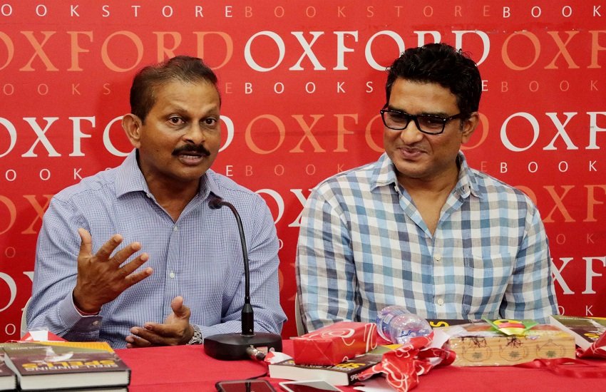 Former Indian batsman, Sanjay Manjrekar, Twitter, trolled, stump mics