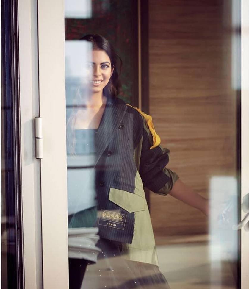 isha ambani, isha ambani vogue cover new pics, isha ambani new pics, isha ambani pics videos, isha ambani vogue cover, isha ambani vogue cover 2019, vogue 2019 cover isha ambani, isha ambani wedding, isha ambani pics on vogue cover, isha ambani vogue interview, isha ambani akash ambani, isha ambani brother akash ambani, isha ambani jio, jio owner, jio director isha ambani, jio isha ambani mukesh nita ambani