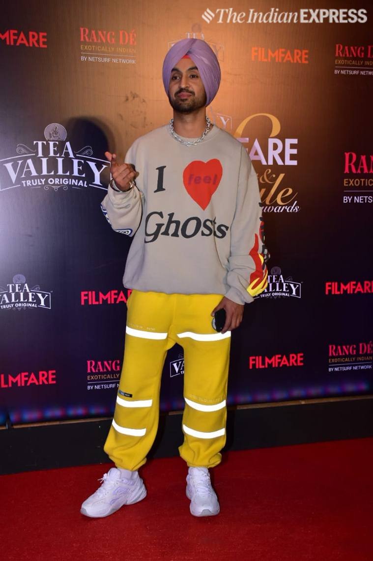 पंजाबी सिंगर दिलजीत दोसांझ रॉकिंग अंदाज में दिखे। दिलजीत को Most Stylish Musician का अव़र्ड मिला।