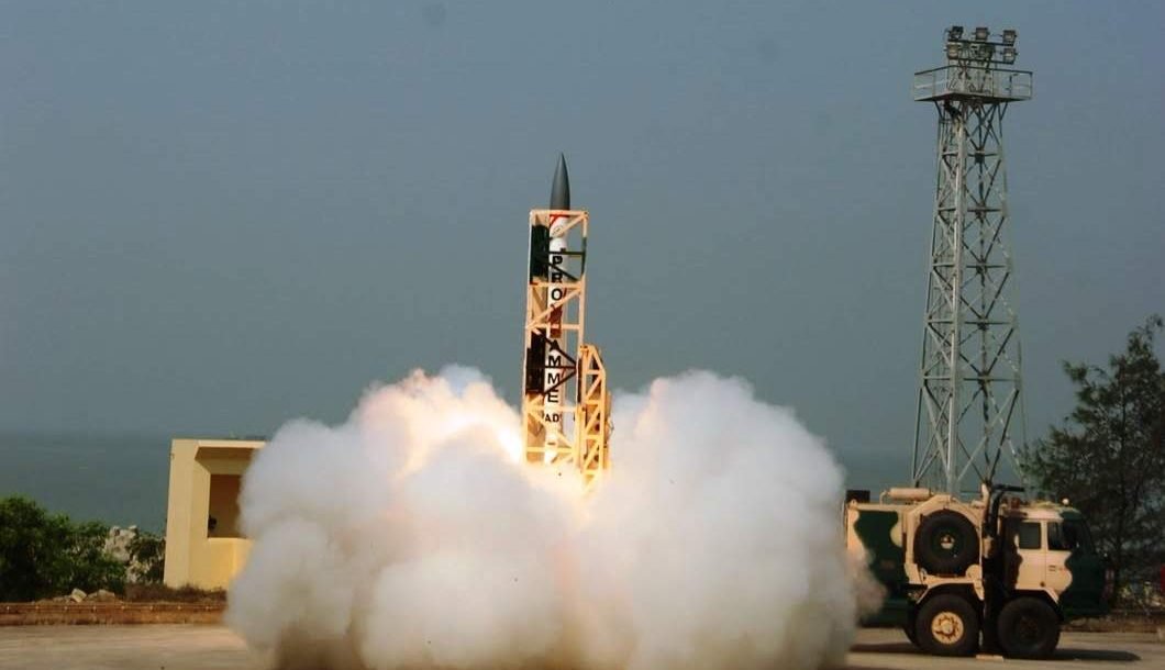 BrahMos Missile, Phalcon AWACS, PAD/ AAD Ballistic Missile Defense (BMD) System, P-8i Neptune,INS Chakra2, T-90S Bheeshma, BrahMos Missile, Su-30Mki: Su-30Mki, pulwama attack, CRPF attack, india-pakistan war, indian army, india Navy, indain airforce, indian defence force power