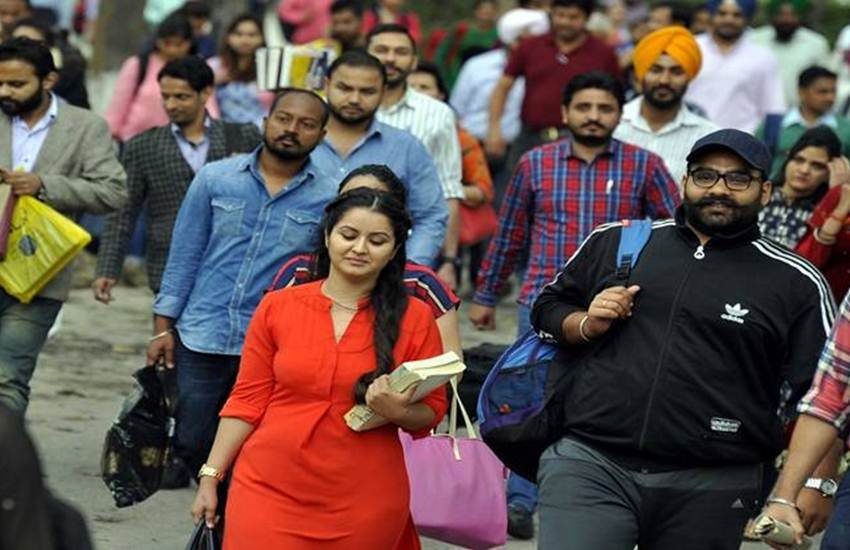 पश्चिम बंगाल राज्य पुलिस ने डायरेक्ट्रेट ऑफ करेक्शनल सर्विसेज के तहत वार्डर के पदों पर भर्ती के लिए आवेदन आमंत्रित किए हैं।