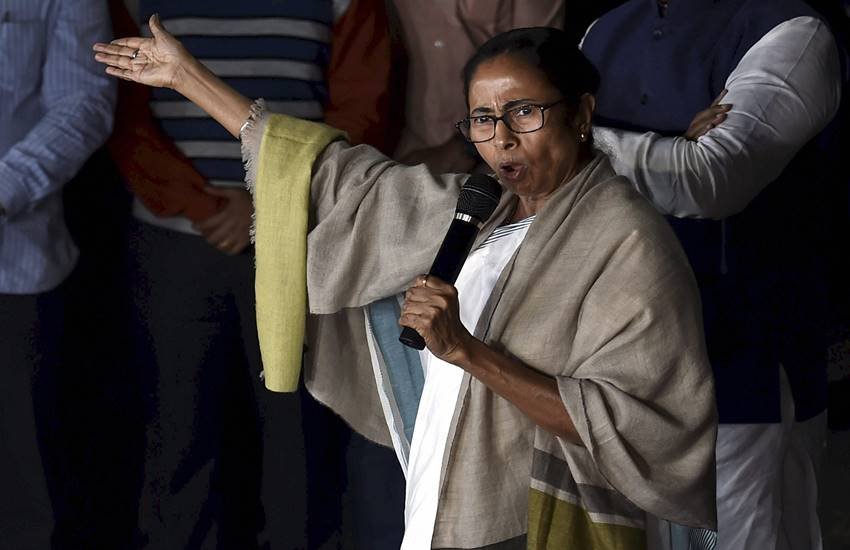 पश्चिम बंगाल की मुख्यमंत्री ममता बनर्जी (Source: PTI)