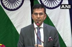 विदेश मंत्रालय ने माना- हमारा एक पायलट लापता, पाक के उप-उच्चायुक्त को किया तलब