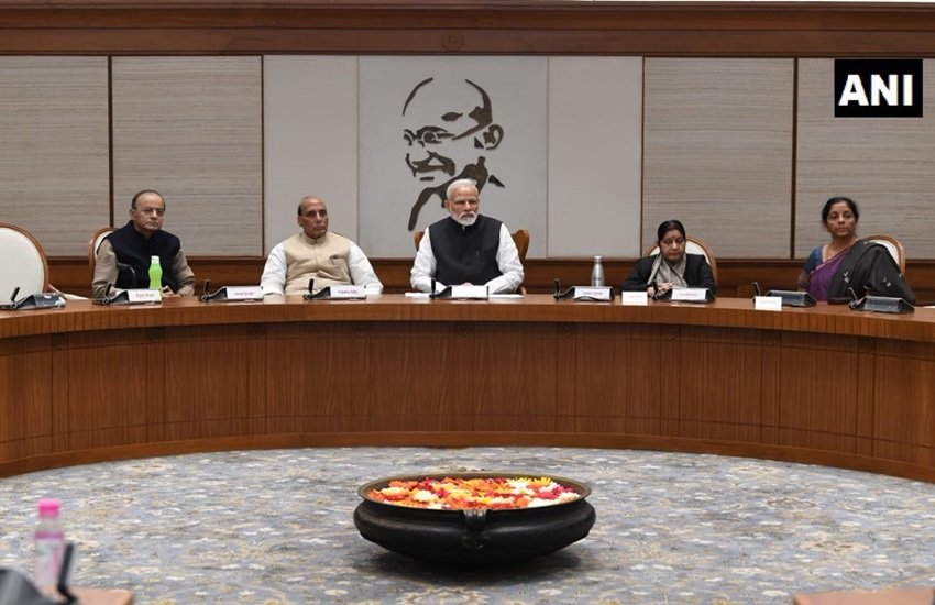 CCS की बैठक में पीएम मोदी सहित बाकी मंत्री, फोटो सोर्स- ANI