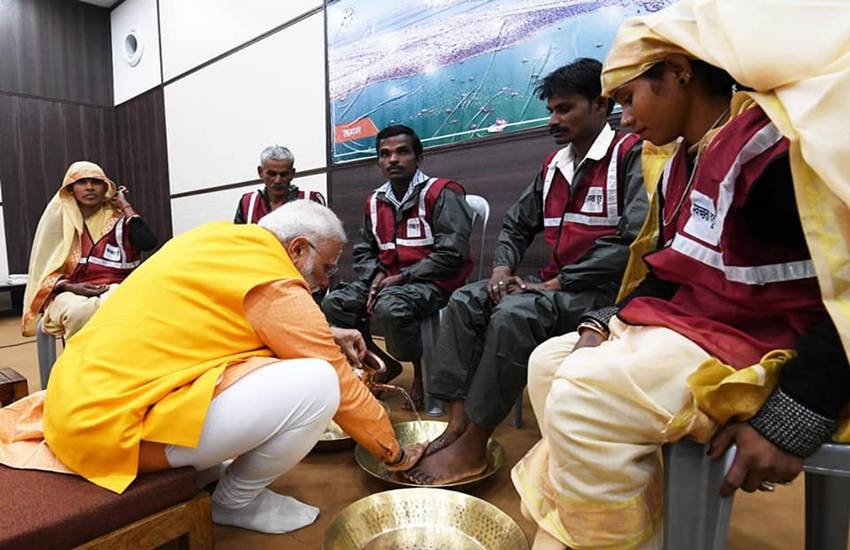 Narendra modi, Narendra modi, Prayag raj, PM Modi, Kumbh, Loksabha election 2019, Loksabha election, Loksabha Polls, Vote, prayagraj, नरेंद्र मोदी, स्वच्छाग्रही, लोकसभा चुनाव, लोकसभा चुनाव 2019, कुंभ 2019