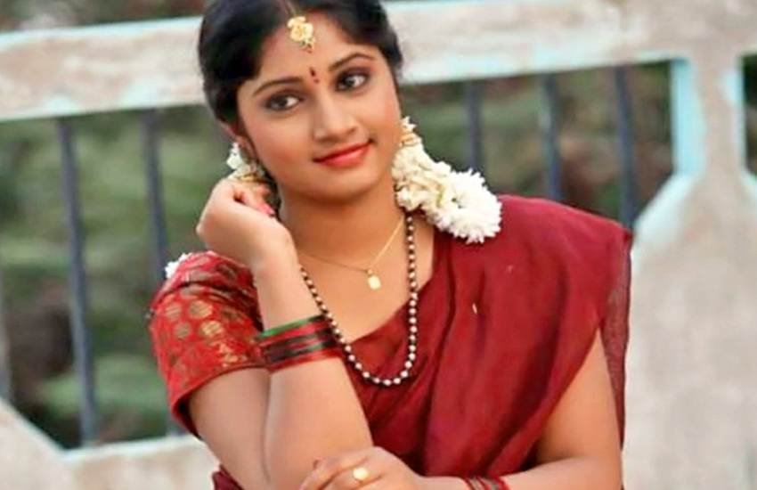 Telugu TV star Naga Jhansi, Telugu TV star Naga Jhansi suicide, Naga Jhansi suicide, Naga Jhansi suicide News, Naga Jhansi, Actress Naga Jhansi