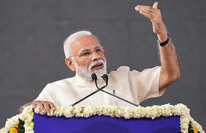 प्रधानमंत्री नरेंद्र मोदी एक सभा को संबोधित करते हुए। (Photo: PTI)