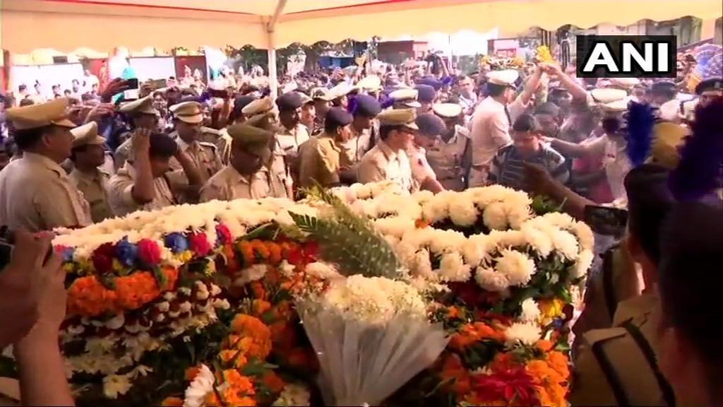 ,pulwama Attack,Pulwama,CRPF personnel,CRPF Bravehearts, pulwama martyr tribute, martyr tribute video, pulwama news today,pulwama encounter,pulwama terror attack,pulwama terrorist,india news live,india news today,india news live tv,cprf,cprf jawans,crpf news,crpf news today in jammu kashmir,crpf news latest,mortal remains,mortal remains of crpf,kashmir news today,jammu and kashmir terror attack,narendra modi,rahul gandhi,army chief bipin rawat,arvind kejriwal