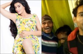 akshara singh, akshara singh performance, akshara singh crowds get unruly, akshara singh concert attacked, bhojpuri actress akshara singh