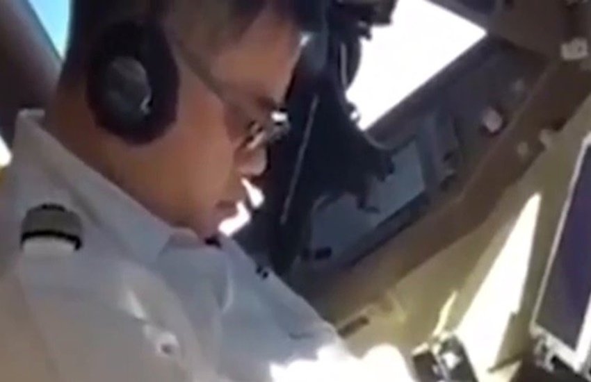 pilot, plane, sleep, china airlines pilot, plane, sleep, china airlines
