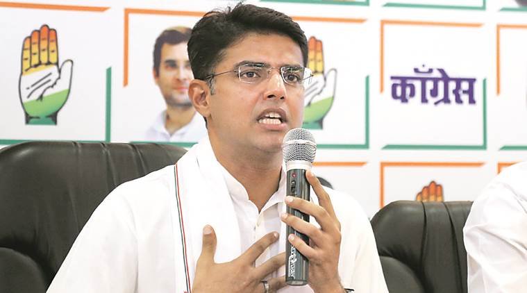 राजस्थान के सीएम अशोक गहलोत भी प्रियंका की फॉलोविंग लिस्ट में शामिल हैं।