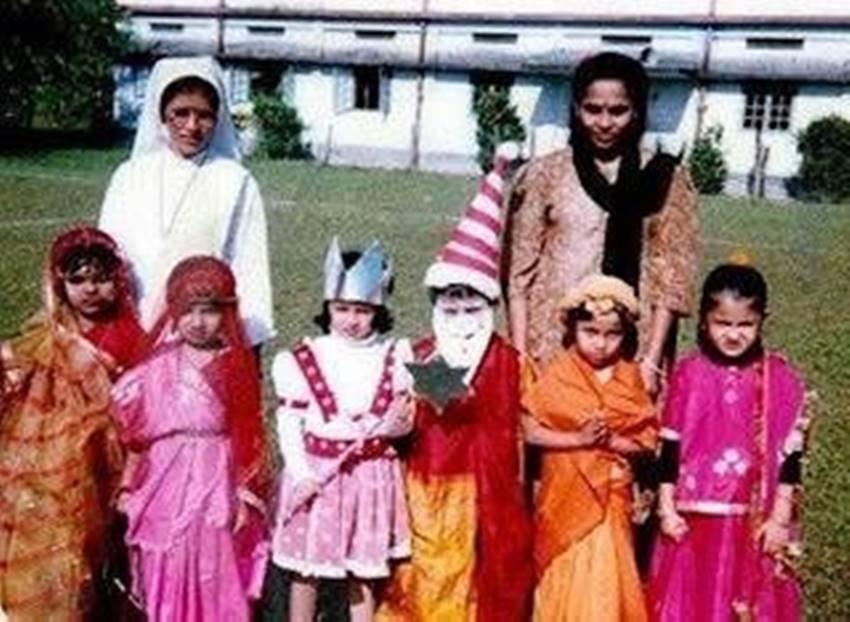 Virat Kohli news, Anushka Sharma news, MS Dhoni news, Mahendra Singh Dhoni news, Virat Kohli Anushka Sharma, Virat Kohli Anushka Sharma photos, Virat Kohli Anushka Sharma wedding, MS Dhoni Sakshi Dhoni, Mahendra Singh Dhoni Sakshi Dhoni, Mahendra Singh Dhoni wife Sakshi Dhoni, Virat Kohli wife Anushka Sharma, Anushka Sharma husband Virat Kohli