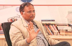 बारादरी: राजनीति एक व्यवसाय बन चुकी है