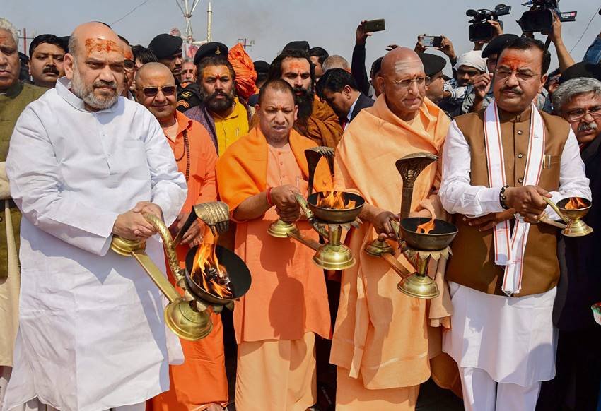 Kumbh mela, amit shah at kumbh mela, yogi adityanath, Kumbh mela holy dip,kumbh mela, kumbh mela 2019, kumbh mela prayagraj, basant panchami, ganga, sangam, holy dip, kumbh mela devotees