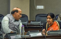 IAF India Surgical Strike: अमेरिका की पाकिस्‍तान को चेतावनी- अपनी जमीन से ऑपरेट हो रहे टेरर ग्रुप के खिलाफ करो कार्रवाई