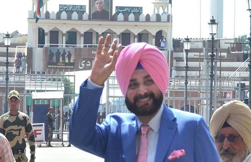 नवजोत सिंह सिद्धू ने मंगलवार को पाकिस्तानी सीमा के भीतर स्थित आतंकी ठिकानों पर वायुसेना की कारवाई की सराहना करते हुए कहा कि आतंकियों का विनाश अनिवार्य है। नवजोत सिंह सिद्धू ने मंगलवार को पाकिस्तानी सीमा के भीतर स्थित आतंकी ठिकानों पर वायुसेना की कारवाई की सराहना करते हुए कहा कि आतंकियों का विनाश अनिवार्य है।