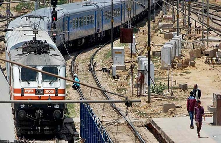 प्रतीकात्मक फोटो, फोटो सोर्स- इंडियन एक्सप्रेस