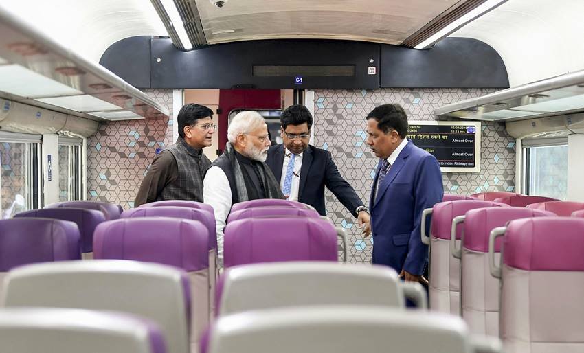 train 18 launch, train 18 launch live, train 18 schedule, train 18 route, train 18 reservation, train 18 timing, train 18 launch date, vande bharat express, vande bharat express launch, vande bharat express booking"