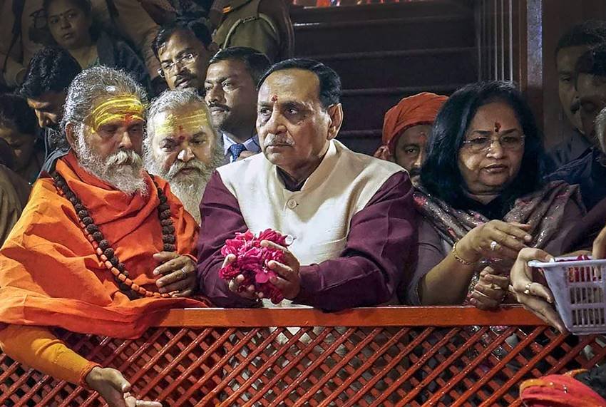 kumbh mela, kumbh mela 2019, kumbh ka mela, kumbhalgarh fort, kumbh mela allahabad, kumbh snaan date, allahabad, prayagraj, kumbh allahabad, kumbh prayagraj, kumbh mela, prayagraj, allahabad, kumbh mela sanitation photos, Kumbh mela, sanitation at kumbh mela, toilets at kumbh mela, cleaning kumbh, allahabad kumbh mela, prayagraj kumbh mela