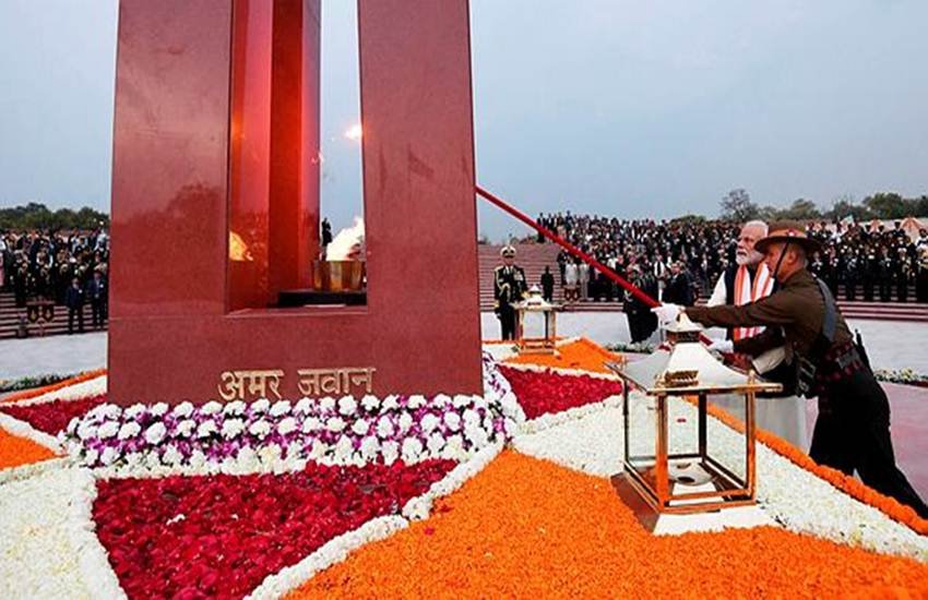 प्रधानमंत्री नरेंद्र मोदी ने वार मेमोरियल का उद्घाटन किया। (Photo: PTI)