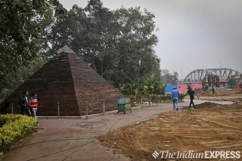 delhi;s wonders of world park, wonders of the world park photos, kota, seven wonders of the world, delhi news