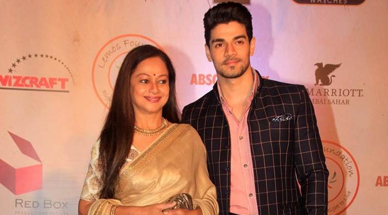 Barkha Bisht, Biopic on PM Narendra Modi, bollywood news, Modi Biopic, Narendra Modi, Omung Kumar, Vivek Oberoi, Zarina Wahab