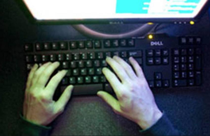 Movierulz: सख्ती के बाद भी नहीं मान रहा Movierulz Website, अलग नामों से लीक कर रहा लेटेस्ट फिल्में