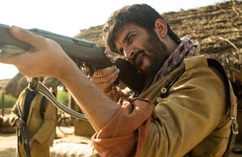 Sonchiriya Movie Review: Sonchiriya के एक दृश्य में सुशांत सिंह राजपूत Sonchiriya Movie Review: Sonchiriya के एक दृश्य में सुशांत सिंह राजपूत
