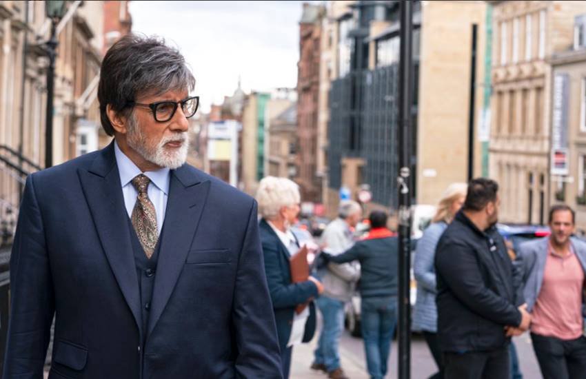 अमिताभ बच्चन फिल्म बदला में..