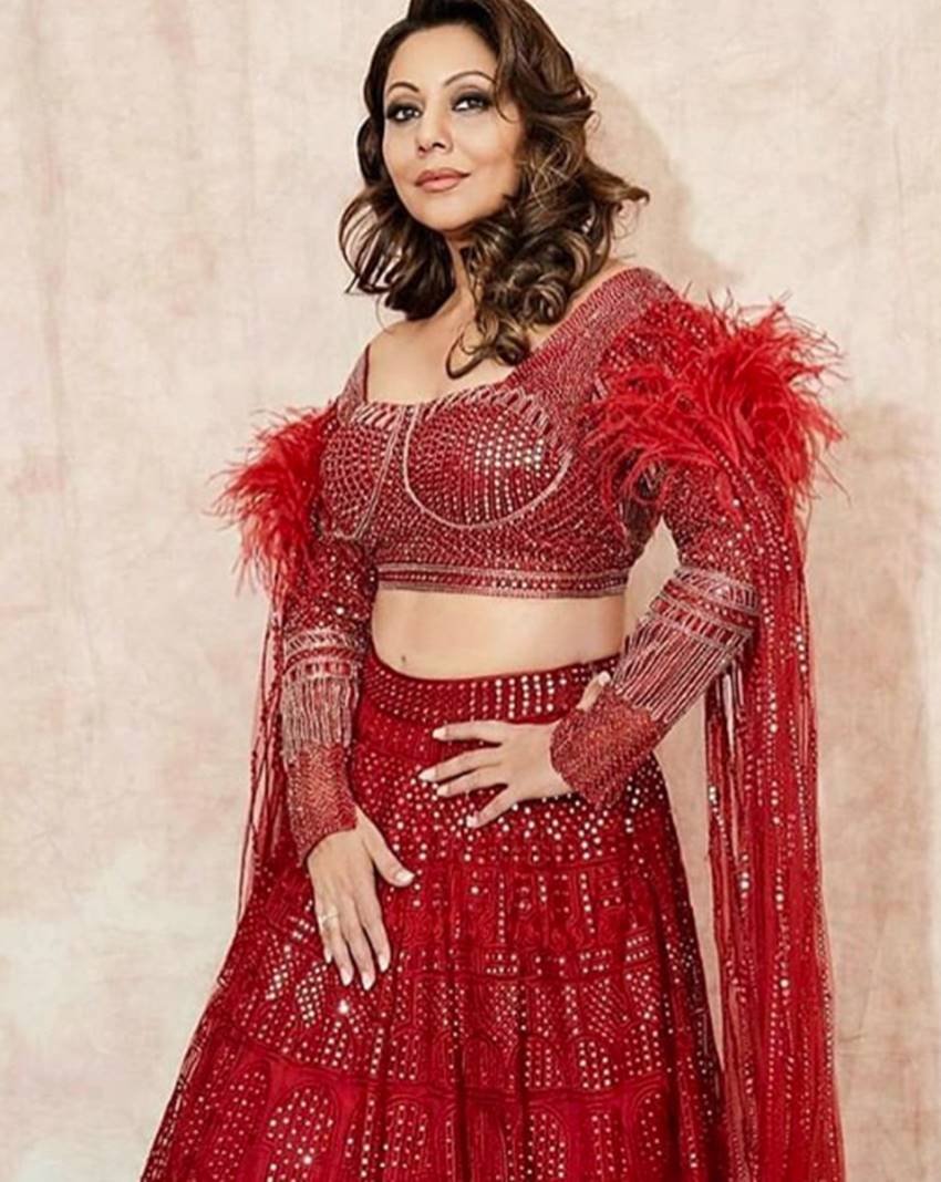 शाहरुख खान की पत्नी गौरी खान बेहद शानदार अंदाज में नजर आईं।